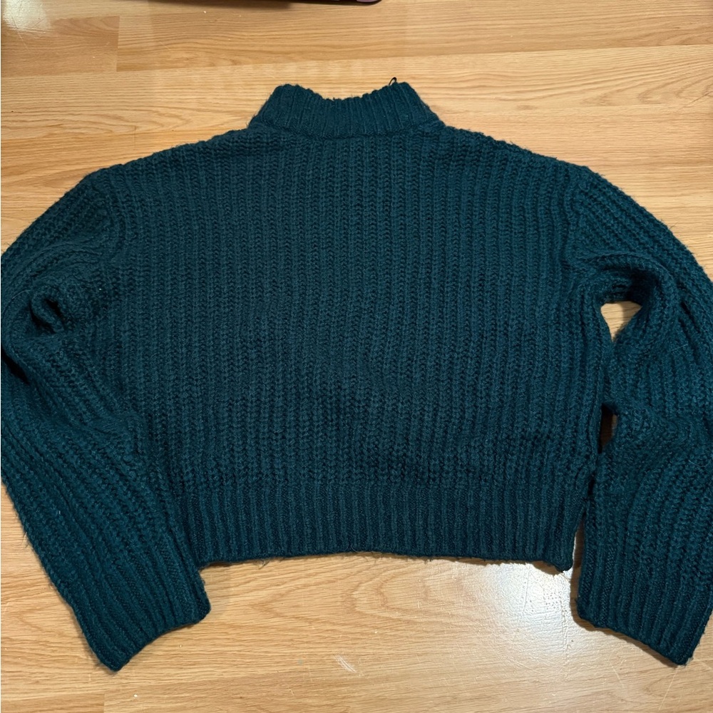 H&M Green Cowl Neck Sweater with Chunky Ribbed Knit